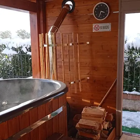 منزل ريفي Sole Marche Piscina Jacuzzi Scivolo Wifi Parcheggio