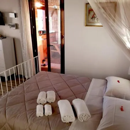 Sole Marche Piscina Jacuzzi Scivolo Wifi Parcheggio Casa rural *